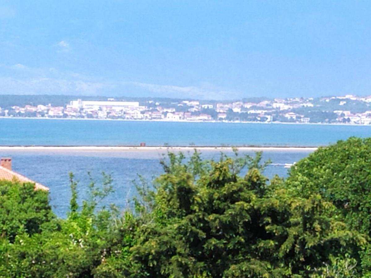 Apartmani Mira Nin Buitenkant foto