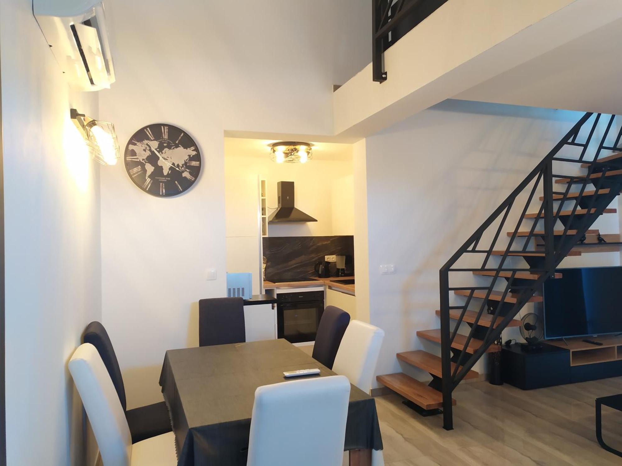 Apartmani Mira Nin Buitenkant foto