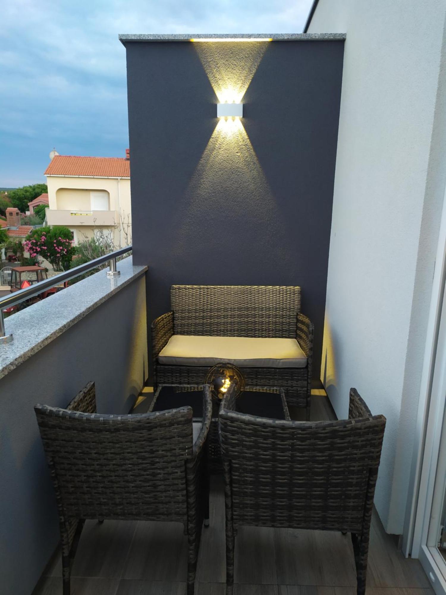 Apartmani Mira Nin Buitenkant foto